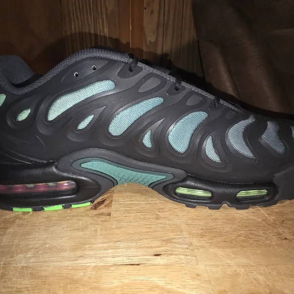 New Nike Air Max Plus Drift Black Green Strike Size 13  display picture 1